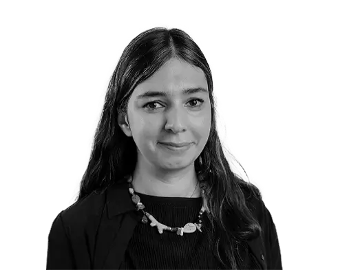 Senior Digital Designer at JBD, specialized in UX/UI Design and Branding, with over 11 years of experience across several design and advertising agencies. Throughout her career, Lúcia has collaborated with renowned brands such as Super Bock, Coldwell Banker, Metro Lisboa, EMEL, Crédito Agrícola, Bayer, Novartis, Nestlé, among others.